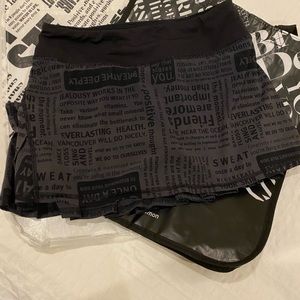 Lululemon Black Skirt Regular Size 2.